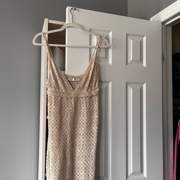 Beach cover up - Picture 2 of 3